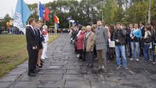 На стадионе «Политехник» собрались студенты и преподаватели теперь уже объединенного высшего учебного заведения.